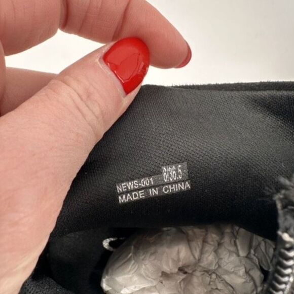 NIB CL by Chinese Laundry Nanda Womens Suede Heeled Slouchy Ankle Boots Black 6 - Picture 6 of 9